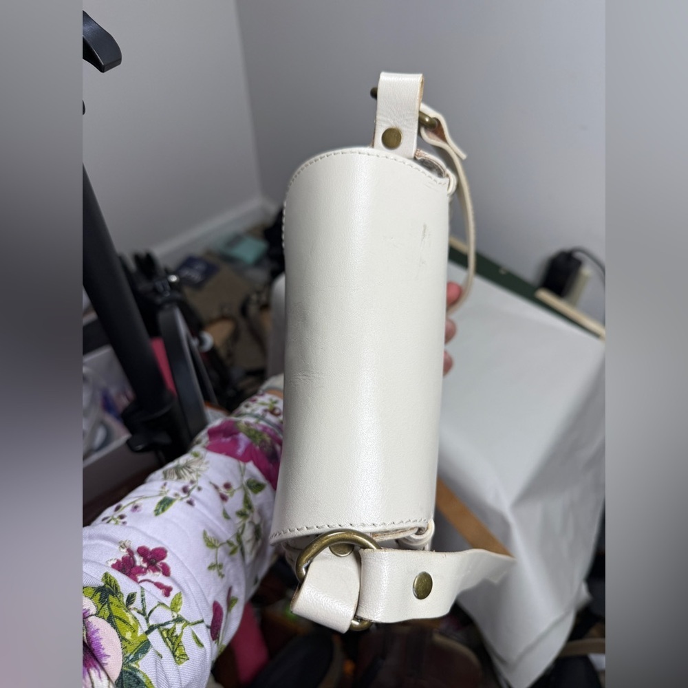 Ecote White BraidedLeather Round Crossbody Western Bag - Picture 7 of 14